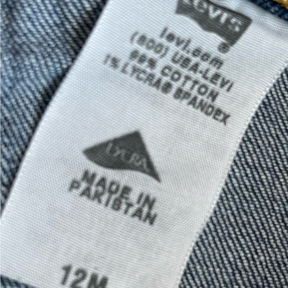 Levi’s - Picture 6 of 9